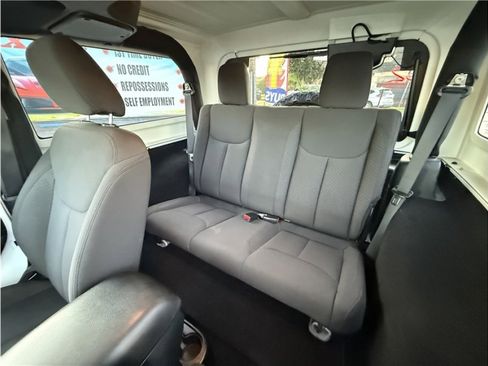 Used 2017 Jeep Wrangler Sport image 21