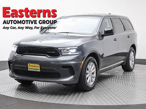 Used 2025 Dodge Durango GT RWD image 1