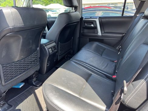 Used 2016 Toyota 4Runner Limited AWD/4WD image 8