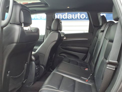 Used 2017 Jeep Grand Cherokee Limited AWD/4WD image 10