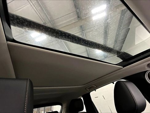 Used 2025 MAZDA CX-70 Plug-In Hybrid w/ Premium Pkg image 20