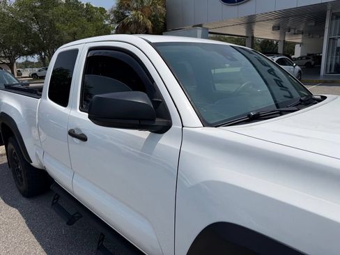 Used 2020 Toyota Tacoma SR w/ SX Package AWD/4WD image 15