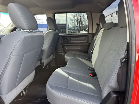 Used 2015 RAM 1500 Express image 11