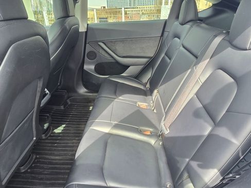 Used 2022 Tesla Model Y Performance image 51