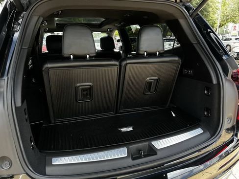 Used 2024 Cadillac XT6 Premium Luxury AWD/4WD image 34