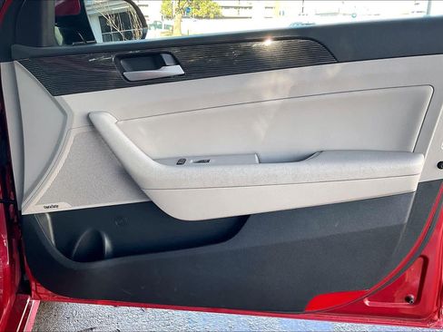 Used 2018 Hyundai Sonata Limited w/ Limited Ultimate Package 03 image 18
