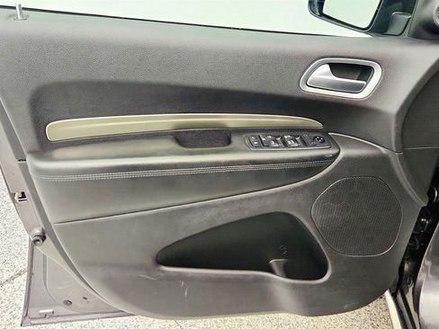 Used 2019 Dodge Durango SXT w/ 3rd Row Seating Group image 10