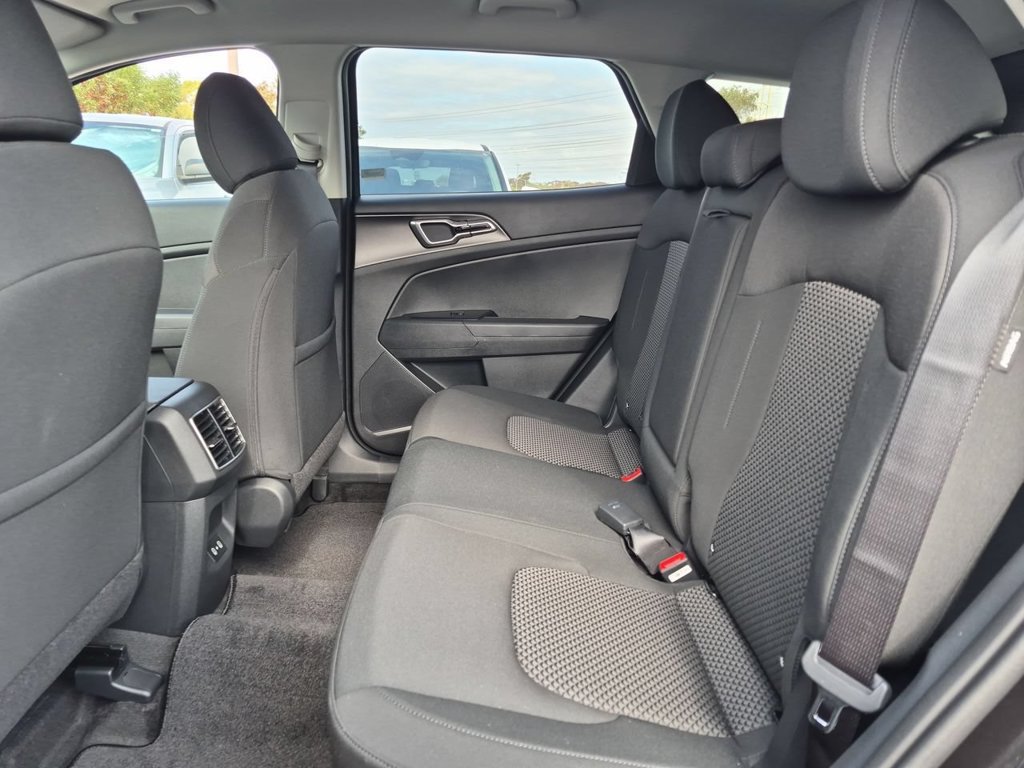 New 2027 Kia Sportage LX FWD image 25