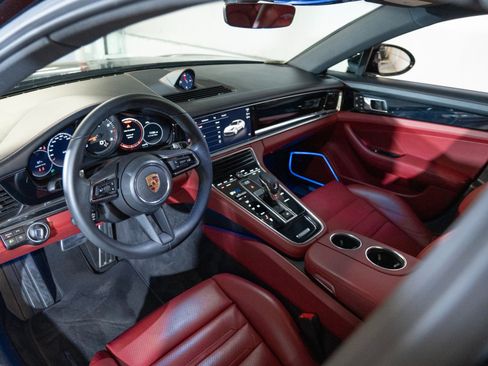Certified 2022 Porsche Panamera 4S AWD/4WD image 4