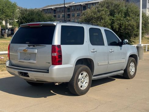 Used 2012 Chevrolet Tahoe LT w/ Luxury Package AWD/4WD image 4