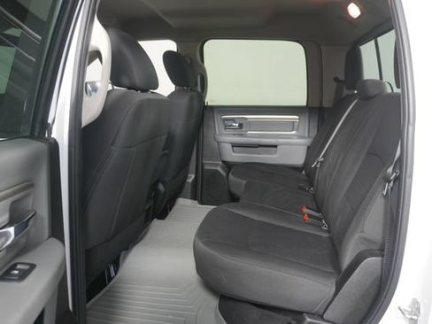 Used 2019 RAM 1500 Warlock AWD/4WD image 27