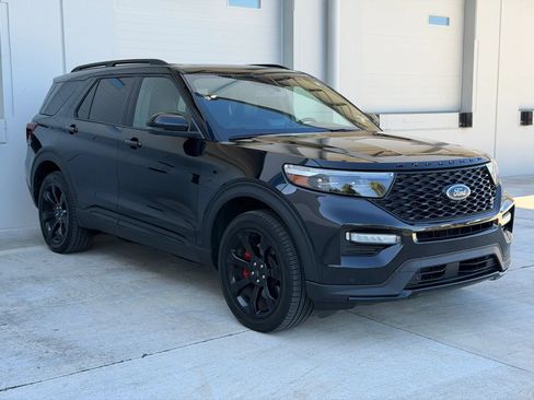 Used 2023 Ford Explorer ST w/ Equipment Group 401A AWD/4WD image 8