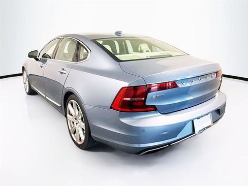 Used 2017 Volvo S90 T6 Inscription w/ Vision Package image 4