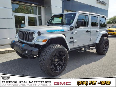 Used 2024 Jeep Wrangler Sport S w/ Convenience Group image 3