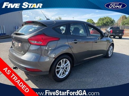 Used 2015 Ford Focus SE FWD image 3