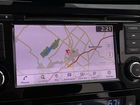 Used 2019 Nissan Rogue SV w/ Premium Package image 3