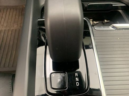 Certified 2024 Volvo XC60 B5 Core image 14