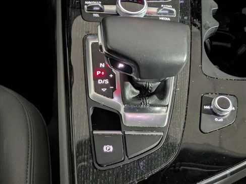 Used 2019 Audi Q7 3.0T Premium Plus w/ Premium Plus Package image 12