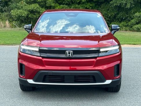Used 2024 Honda Prologue EX image 9