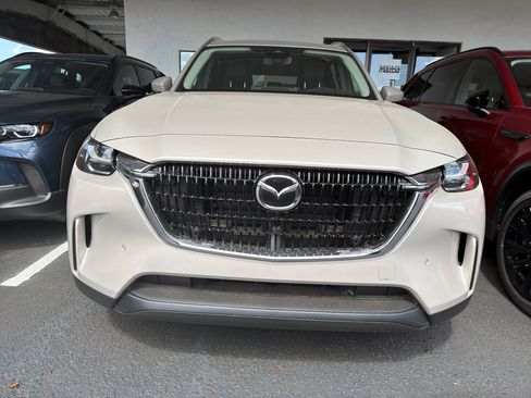 New 2026 MAZDA CX-90 3.3 Turbo w/ Preferred Package AWD/4WD image 2