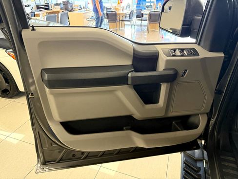 Used 2020 Ford F150 XL w/ Equipment Group 101A Mid image 9