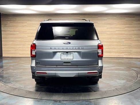Used 2024 Ford Expedition XLT image 27