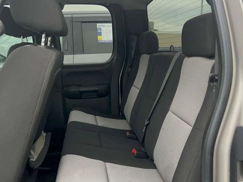 Used 2009 Chevrolet Silverado 1500 LS image 25