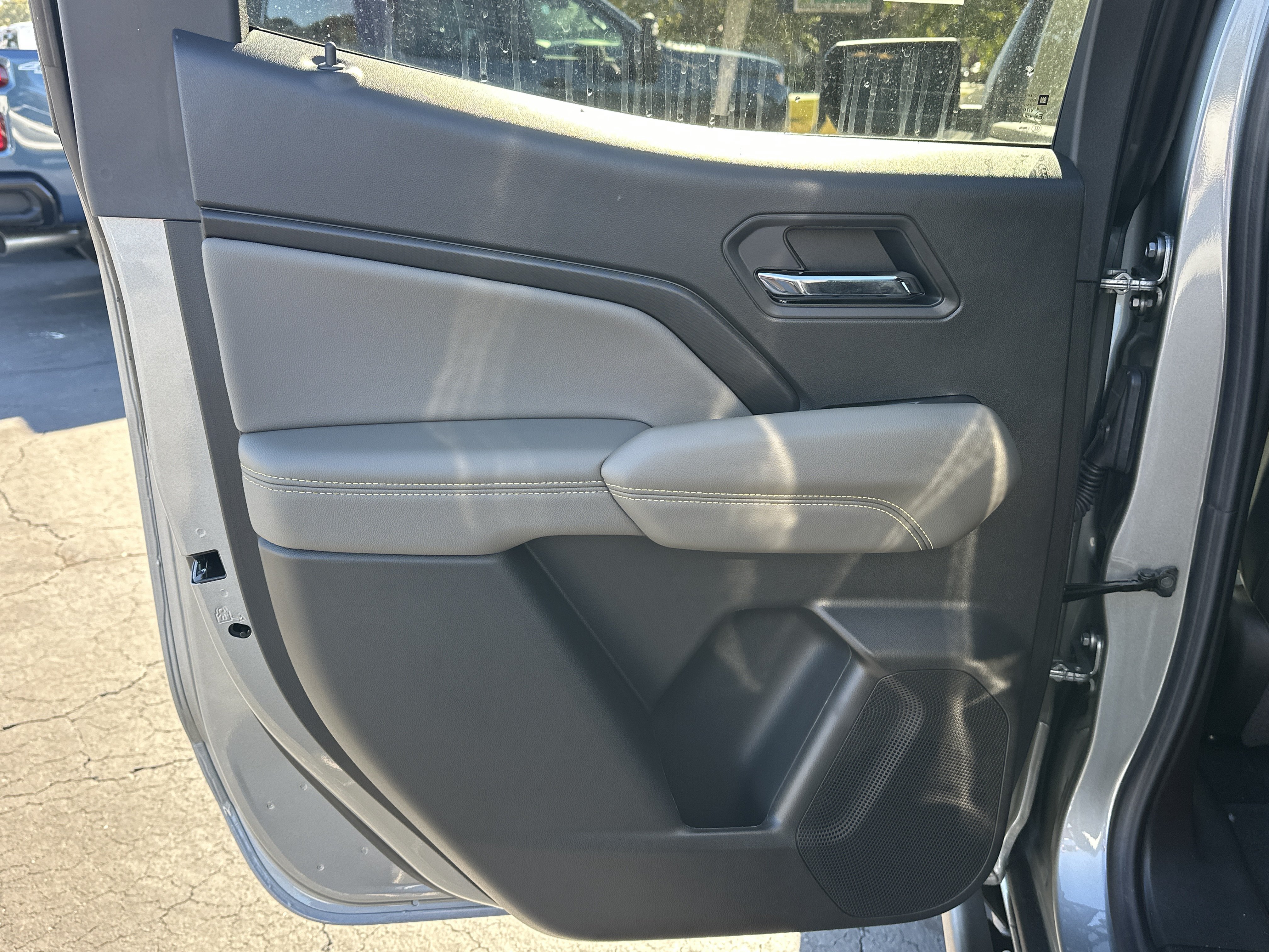 New 2026 Chevrolet Colorado ZR2 AWD/4WD image 23