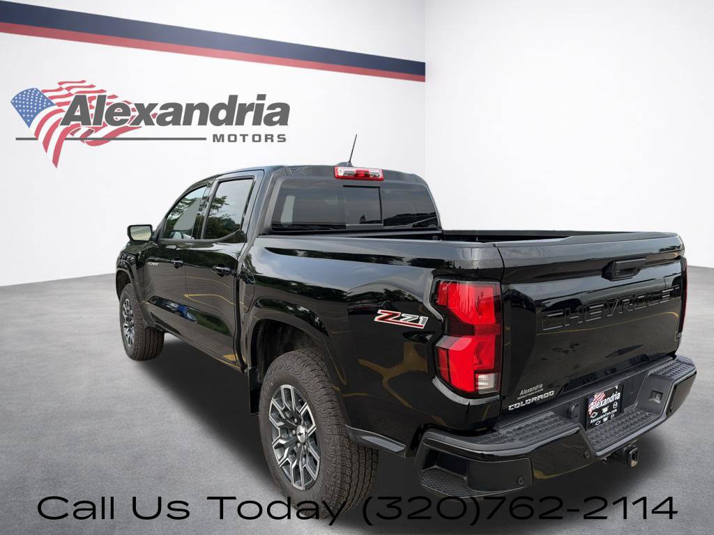 Used 2026 Chevrolet Colorado Z71 AWD/4WD image 9