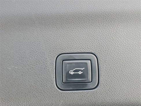 Used 2021 Cadillac Escalade ESV Sport image 10