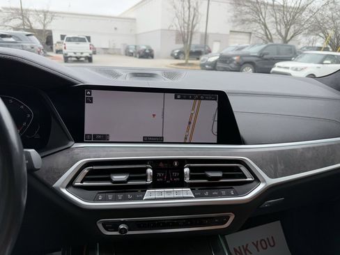 Used 2021 BMW X7 M50i image 14