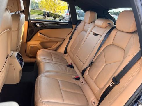 Used 2017 Porsche Macan S AWD/4WD image 16