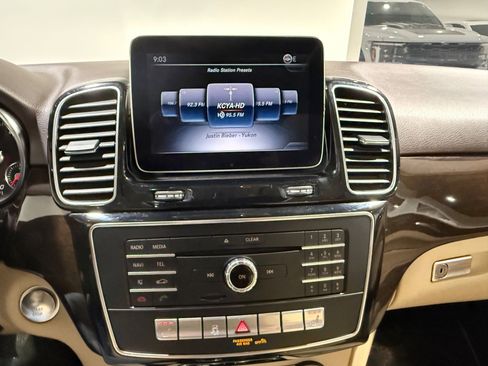 Used 2018 Mercedes-Benz GLE 350 4MATIC w/ Premium 1 Package image 45