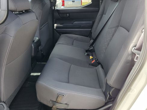 Certified 2024 Toyota Tacoma SR image 5