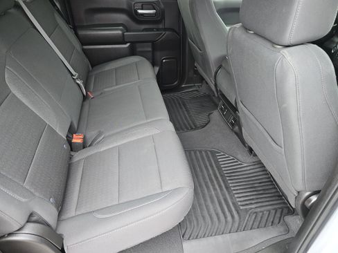 Used 2024 Chevrolet Silverado 1500 Custom image 23