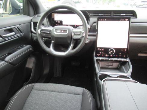 Used 2026 GMC Terrain Elevation w/ Black Edition FWD image 13