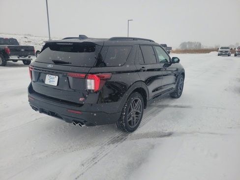 New 2026 Ford Explorer ST w/ Sun And Sound Package image 5