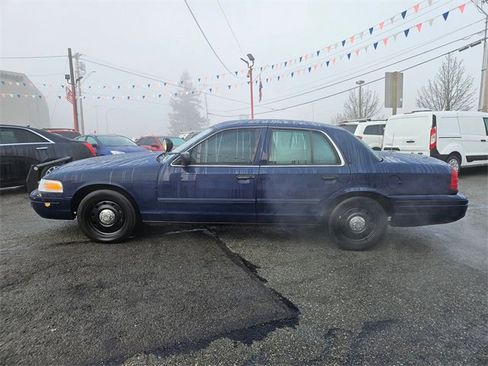 Used 2009 Ford Crown Victoria Police Interceptor image 6