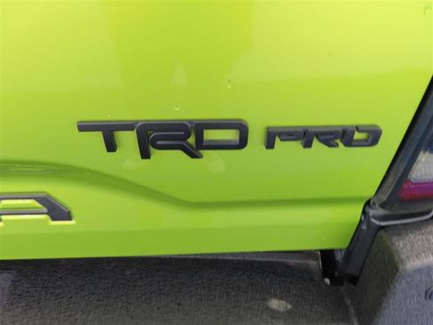 Used 2022 Toyota Tacoma TRD Pro AWD/4WD image 13