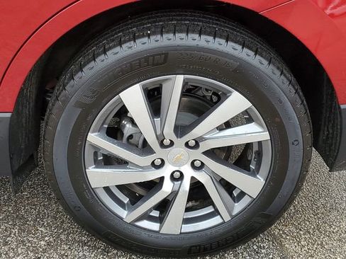 Used 2023 Chevrolet Equinox Premier image 33