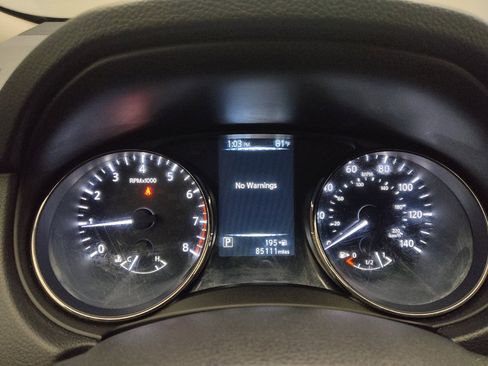 Used 2017 Nissan Rogue S AWD/4WD image 23