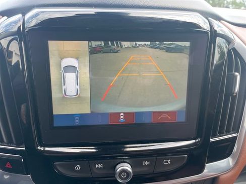 Used 2019 Chevrolet Traverse High Country w/ LPO, Cargo Package AWD/4WD image 14