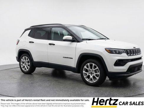 Used 2025 Jeep Compass Limited image 1