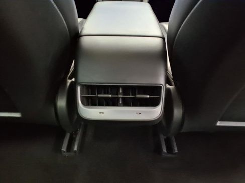 Used 2021 Tesla Model 3 Standard Range Plus image 16