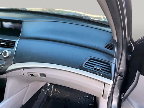 Used 2012 Honda Accord LX image 18