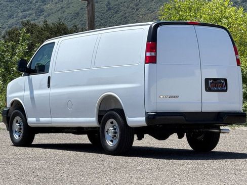 New 2026 Chevrolet Express 2500 w/ Driver Convenience Package RWD image 6
