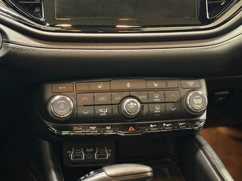 Used 2022 Dodge Durango GT image 15