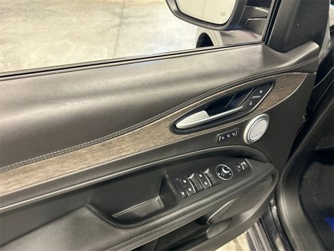 Used 2022 Alfa Romeo Stelvio Ti image 14