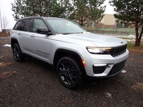 New 2025 Jeep Grand Cherokee Limited AWD/4WD image 9