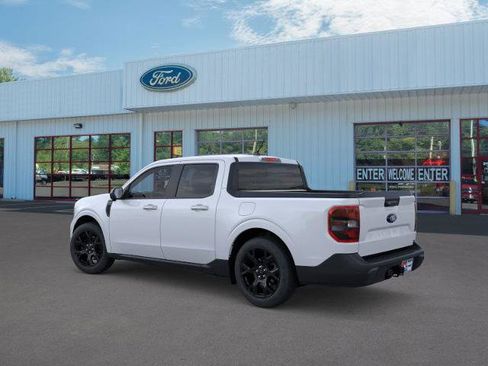 Certified 2026 Ford Maverick Lariat w/ Black Appearance Package AWD/4WD image 4